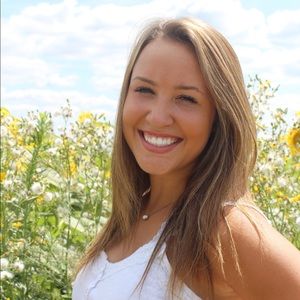 Meet your Posher, Lauren